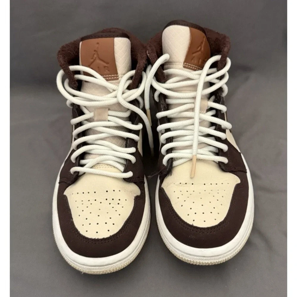 Jordan Air Jordan 1 Mid SE Womens Size 6 Cream Dark Chocolate Oatmeal Leather